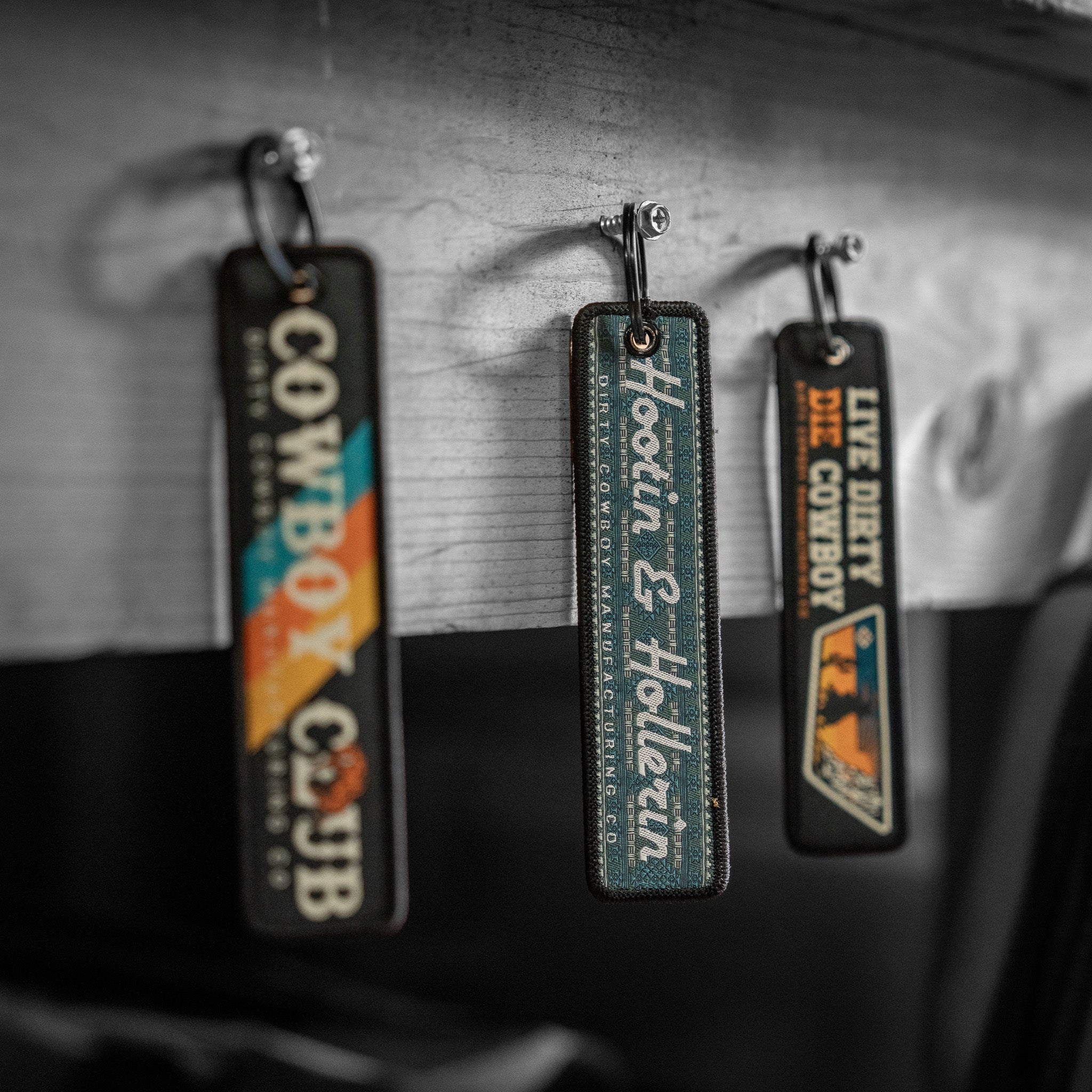Hootin & Hollerin Flight Tag Keychain - Image 5