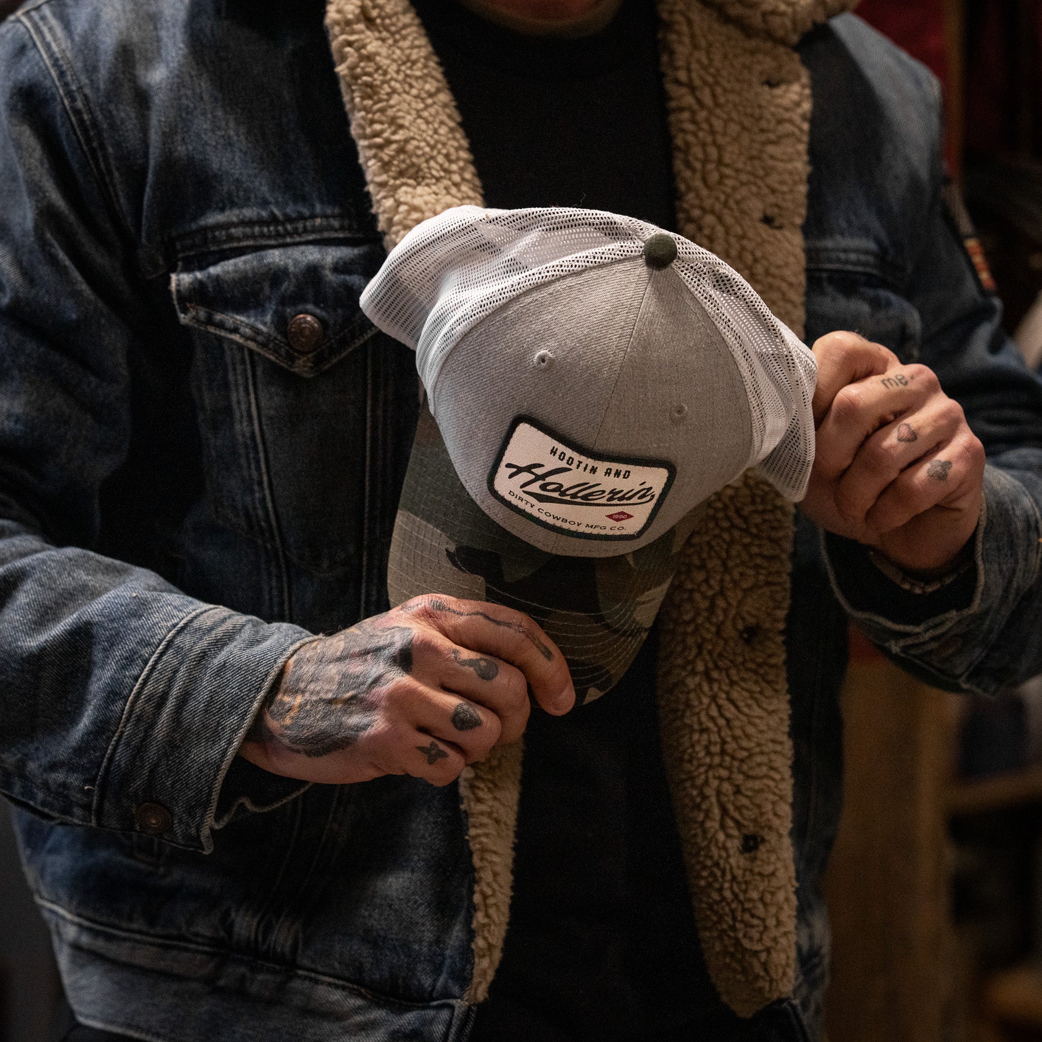 Hootin' & Hollerin' Patch Snapback Hat - Image 41