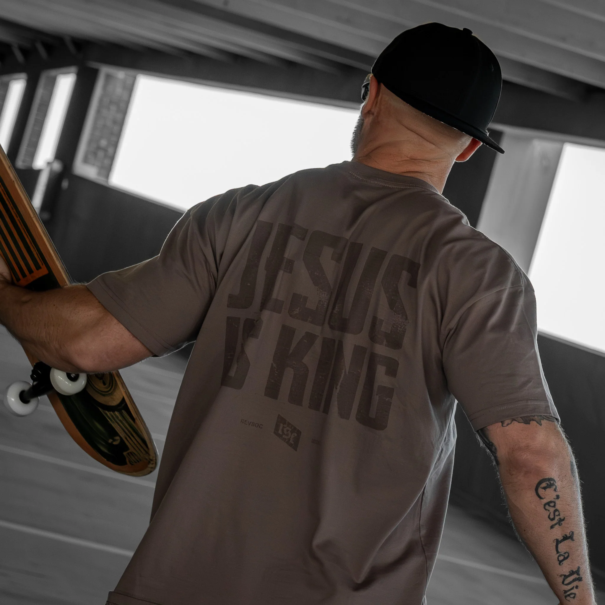 Jesus Is King Heavyweight Men's T-Shirt - Image 16