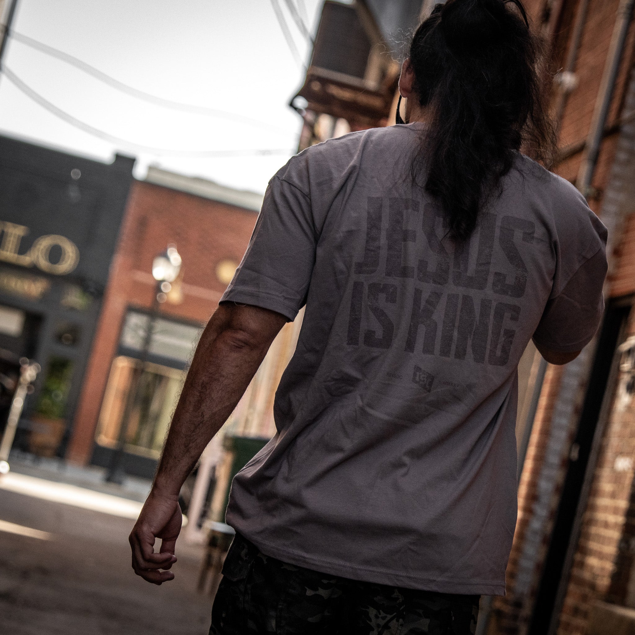 Jesus Is King Heavyweight Men's T-Shirt - Image 21