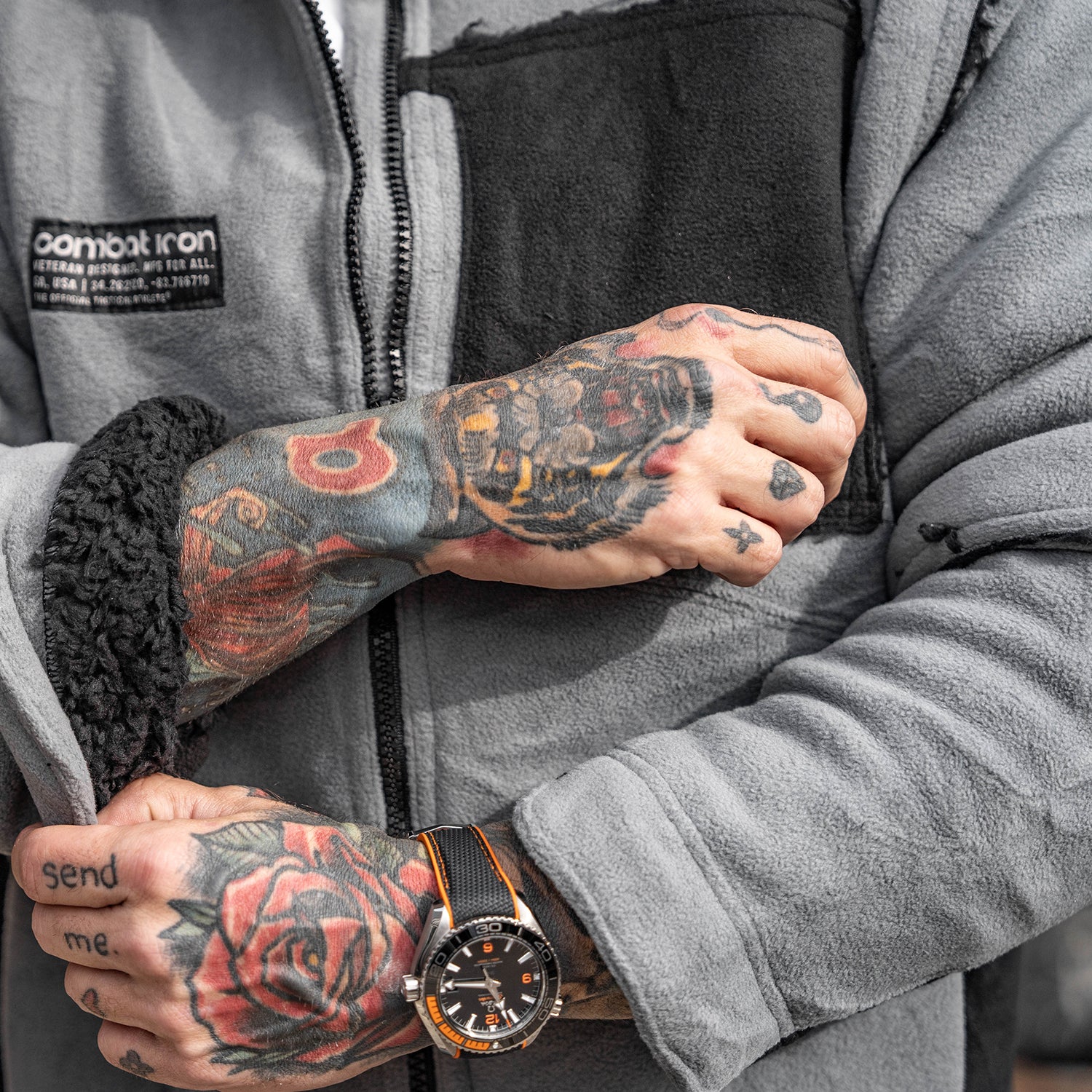 Plush Men's Winter Jacket - Image 12