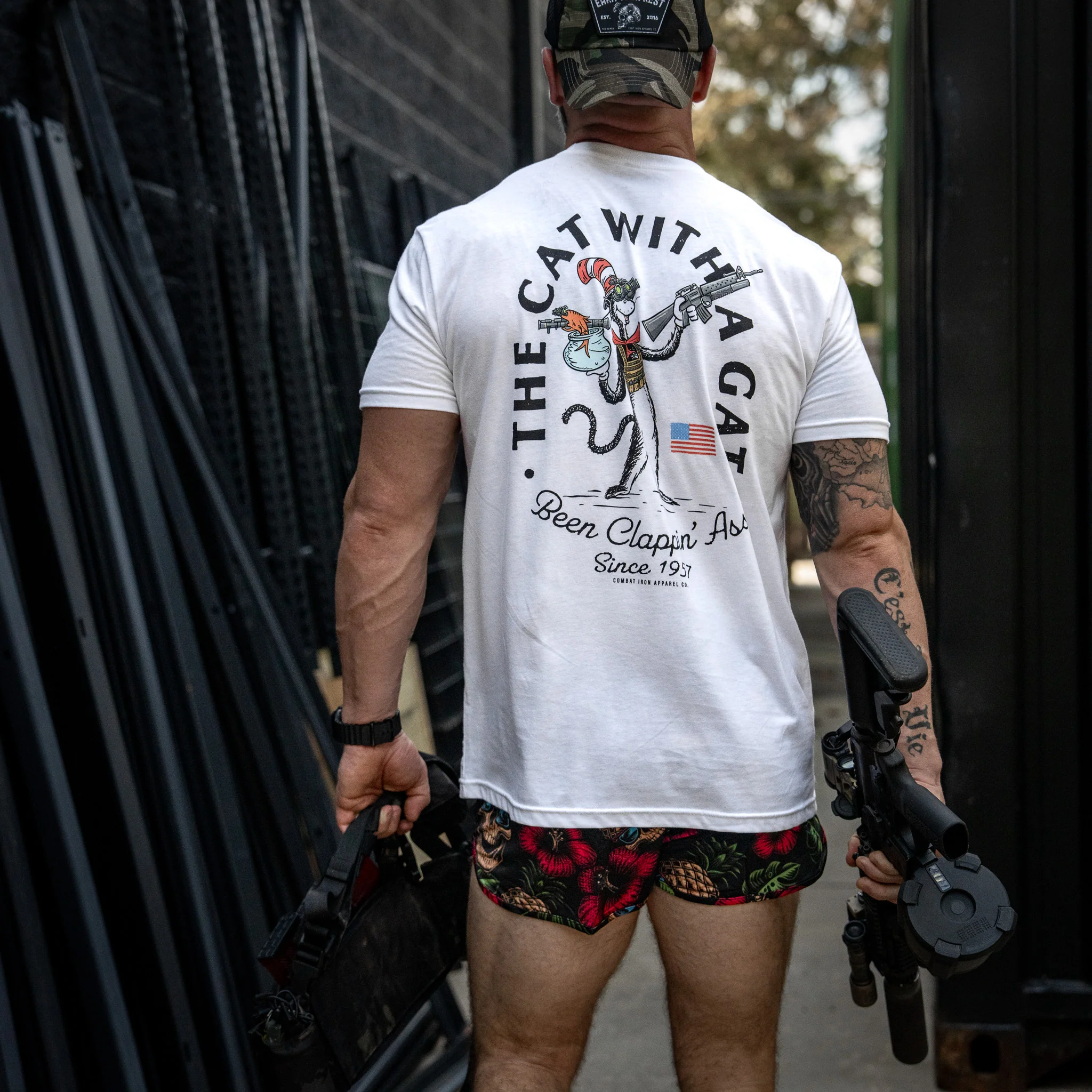 The Cat With A Gat Remix Men's T-Shirt - Image 12