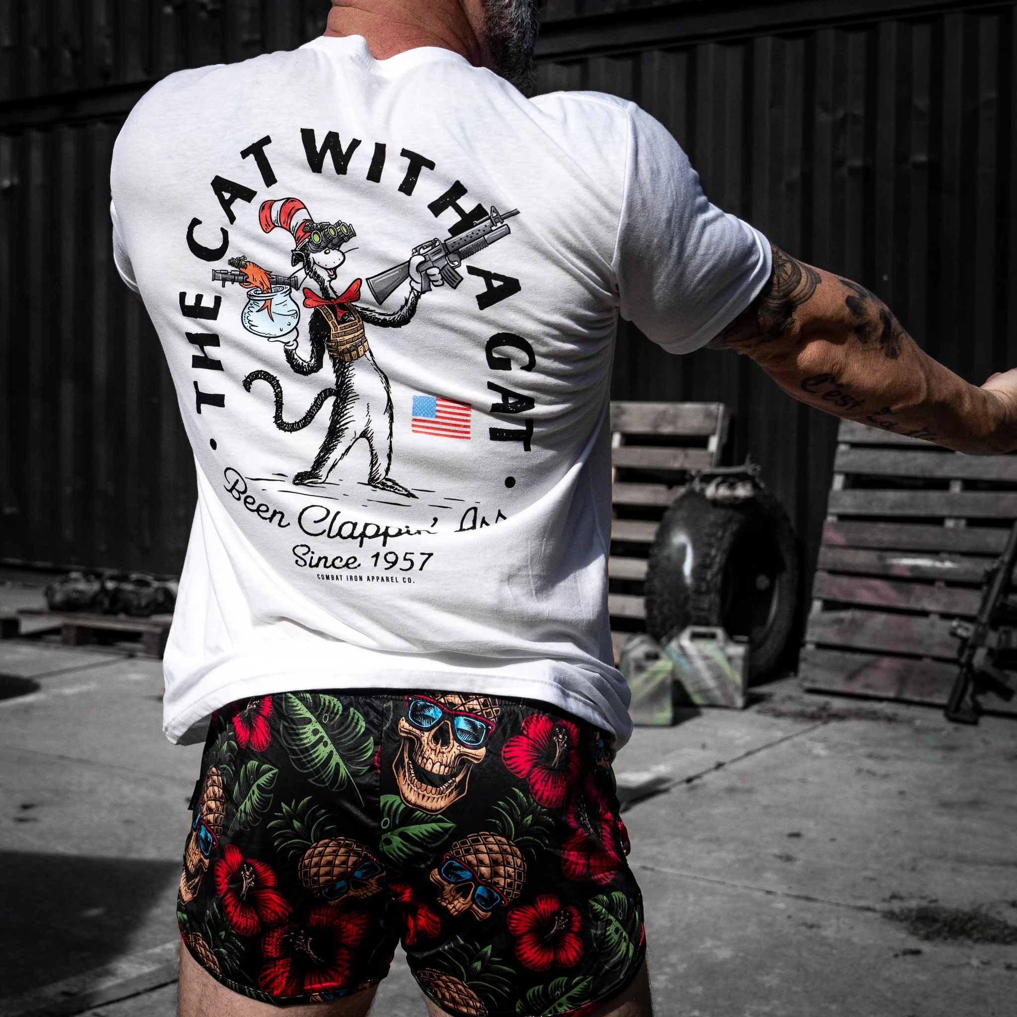 The Cat With A Gat Remix Men's T-Shirt - Image 13